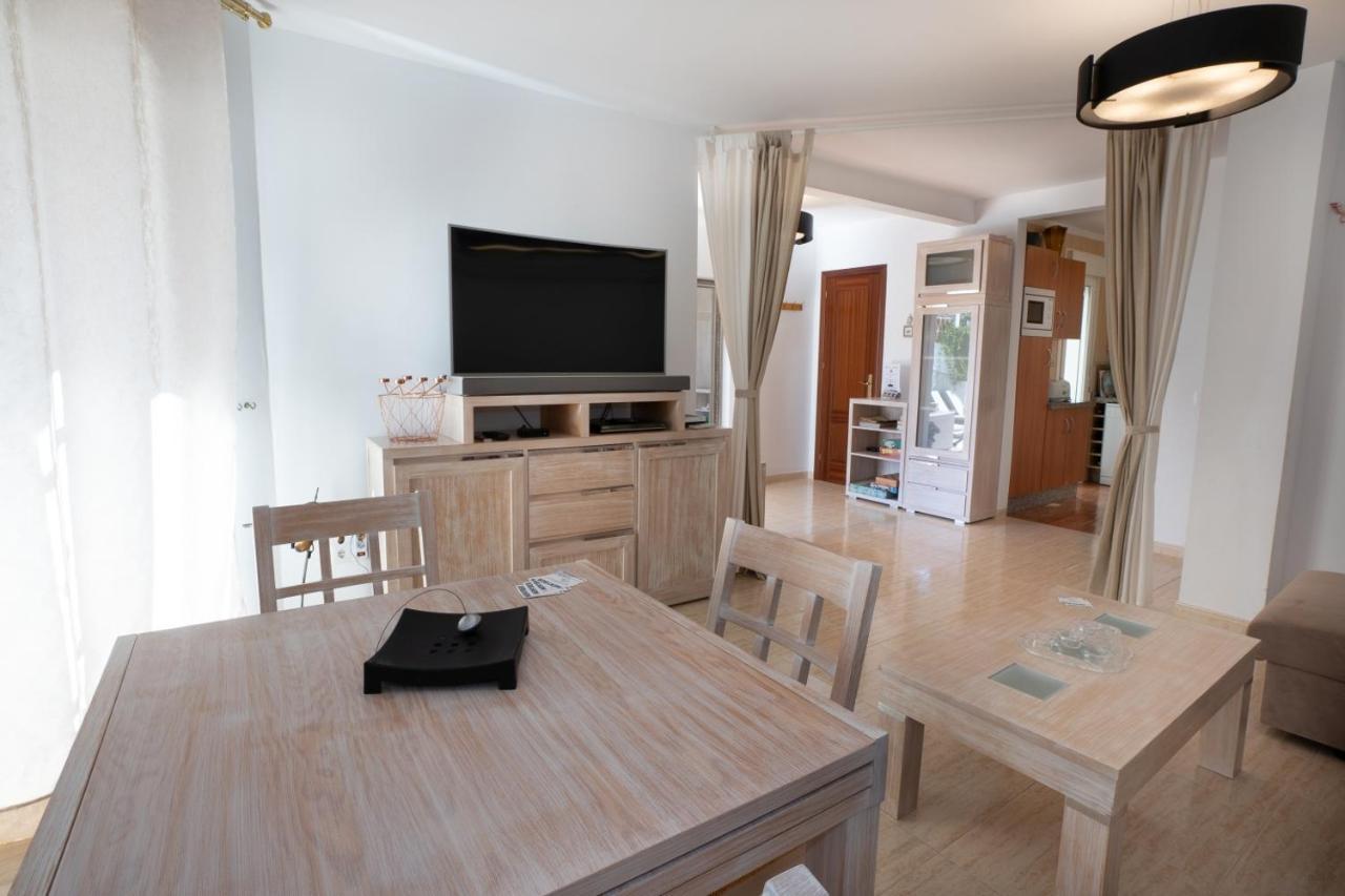 Marina Bella 1F Menyber Apartment Nerja Exterior photo