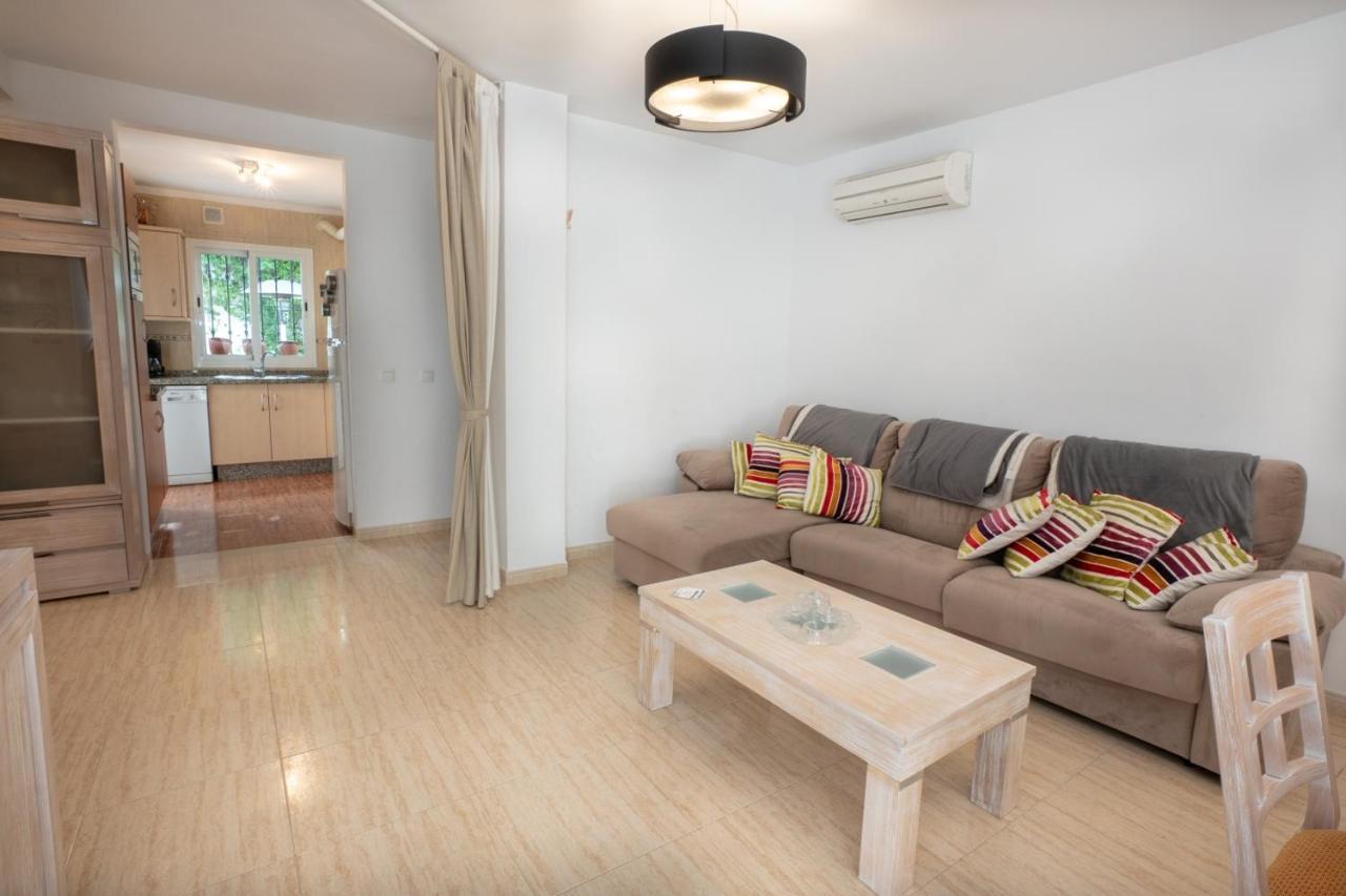 Marina Bella 1F Menyber Apartment Nerja Exterior photo