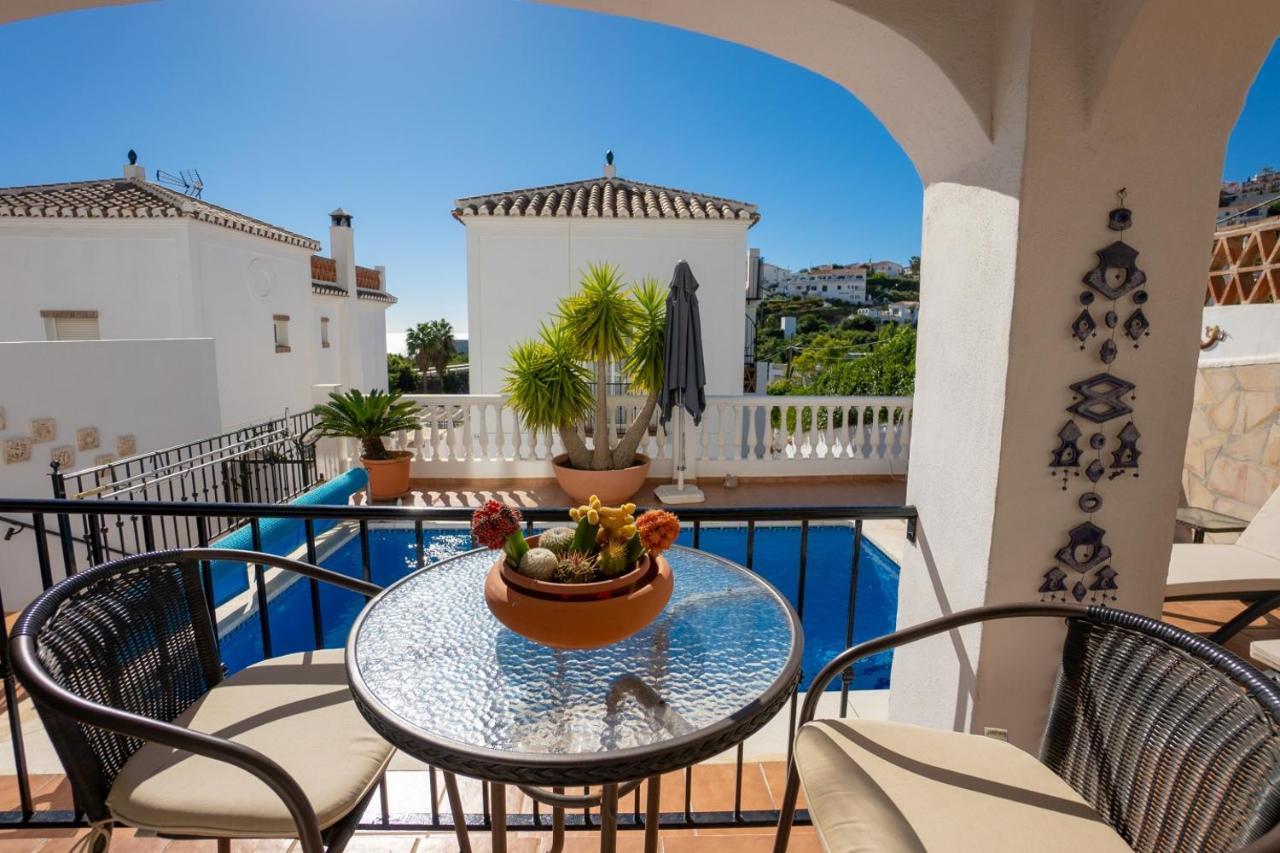 Marina Bella 1F Menyber Apartment Nerja Exterior photo