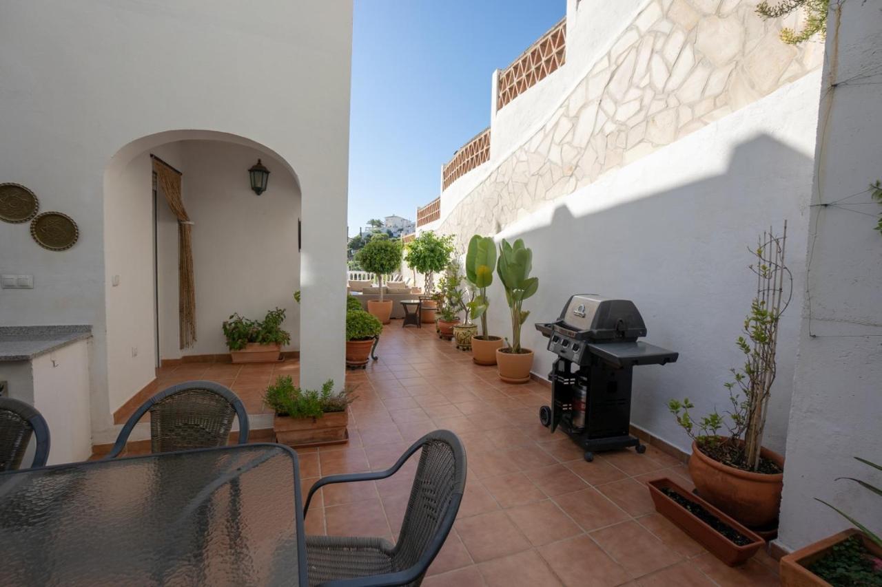 Marina Bella 1F Menyber Apartment Nerja Exterior photo
